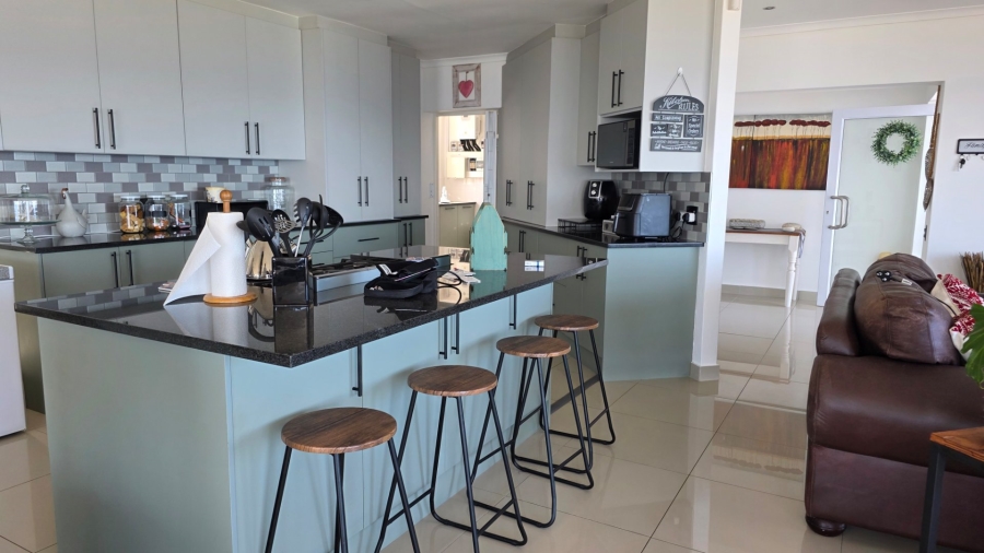 5 Bedroom Property for Sale in Dana Bay Western Cape